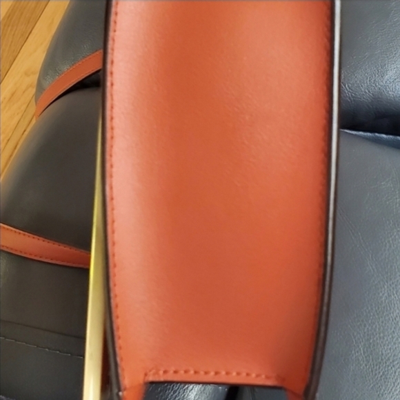 Donna Karan Orange Rust & Gold Crossbody Snap Closure Purse Shoulder Bag Casual - Picture 6 of 8